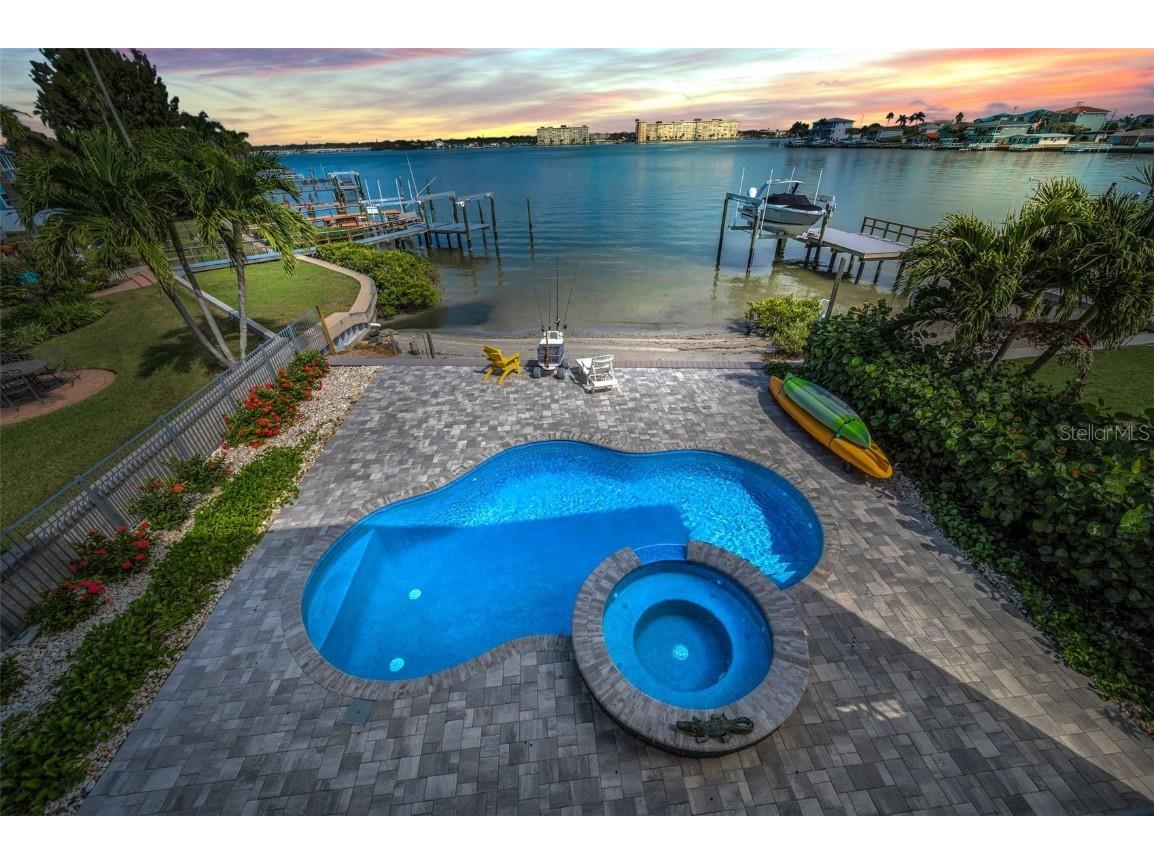 15459 2nd Street E Madeira Beach FL 33708 TB8437025 image4