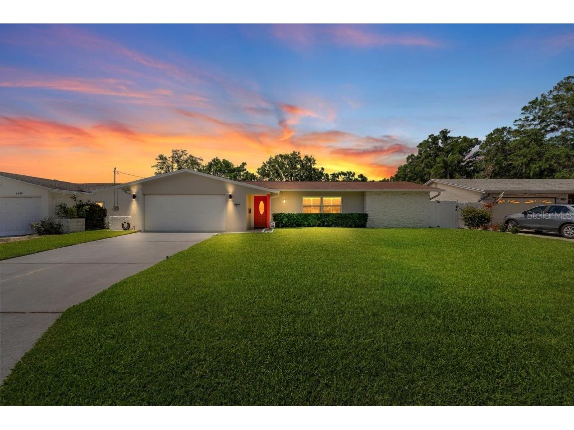 1546 69th Place S Saint Petersburg FL 33705 TB8389065 image1