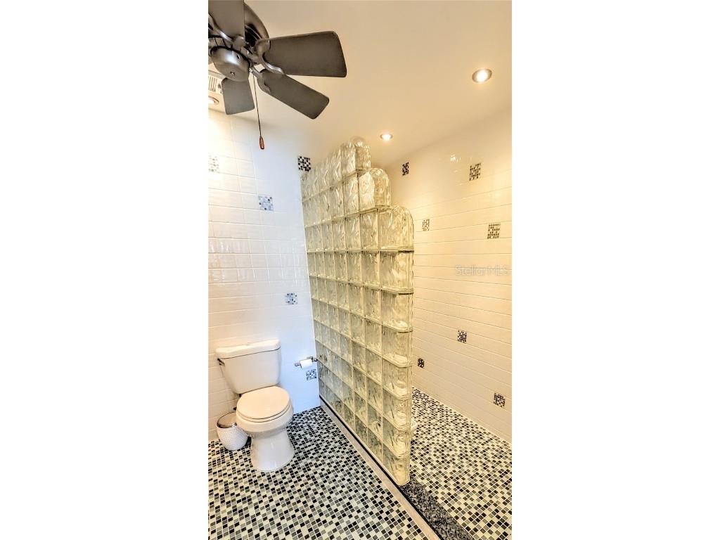 1546 Stickney Point Road #501 Sarasota FL 34231 A4673563 image18