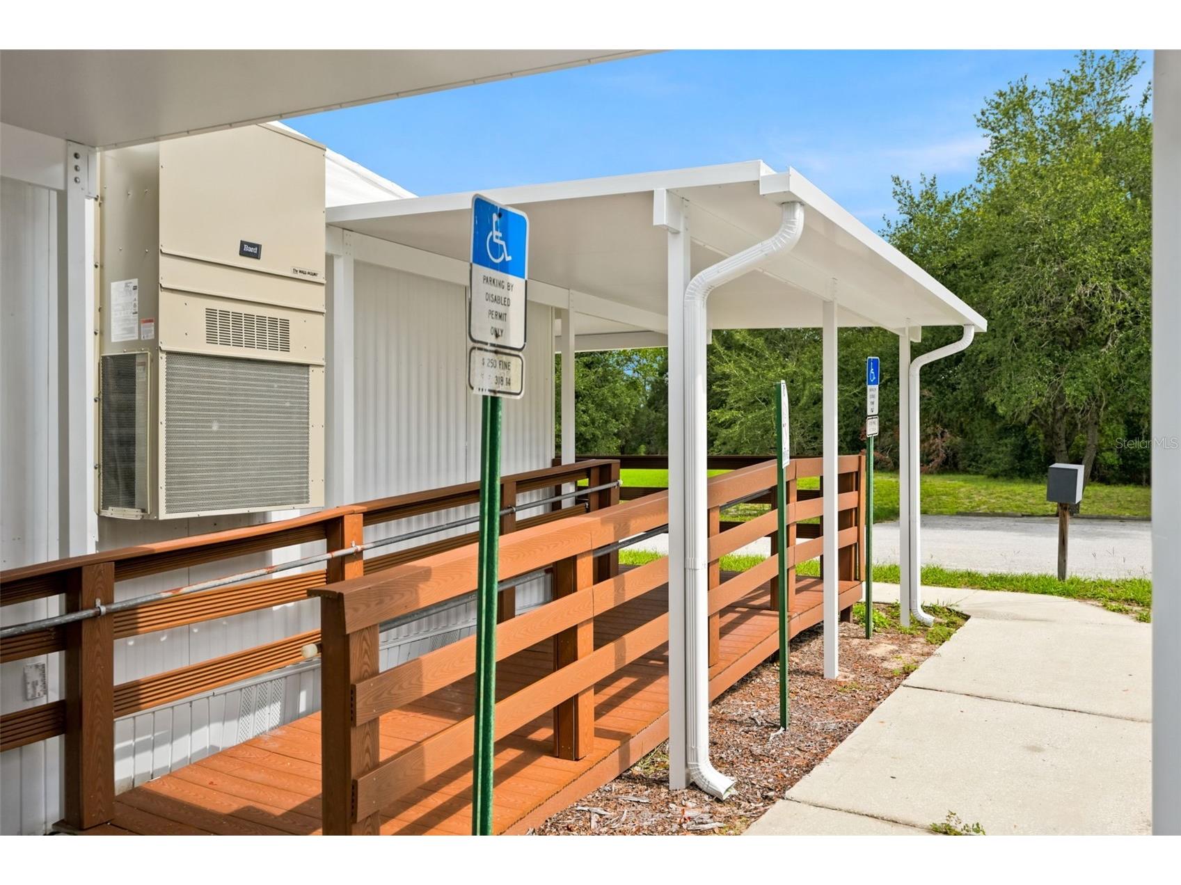 15464 Cortez Boulevard Brooksville FL 34613 W7887536 image9