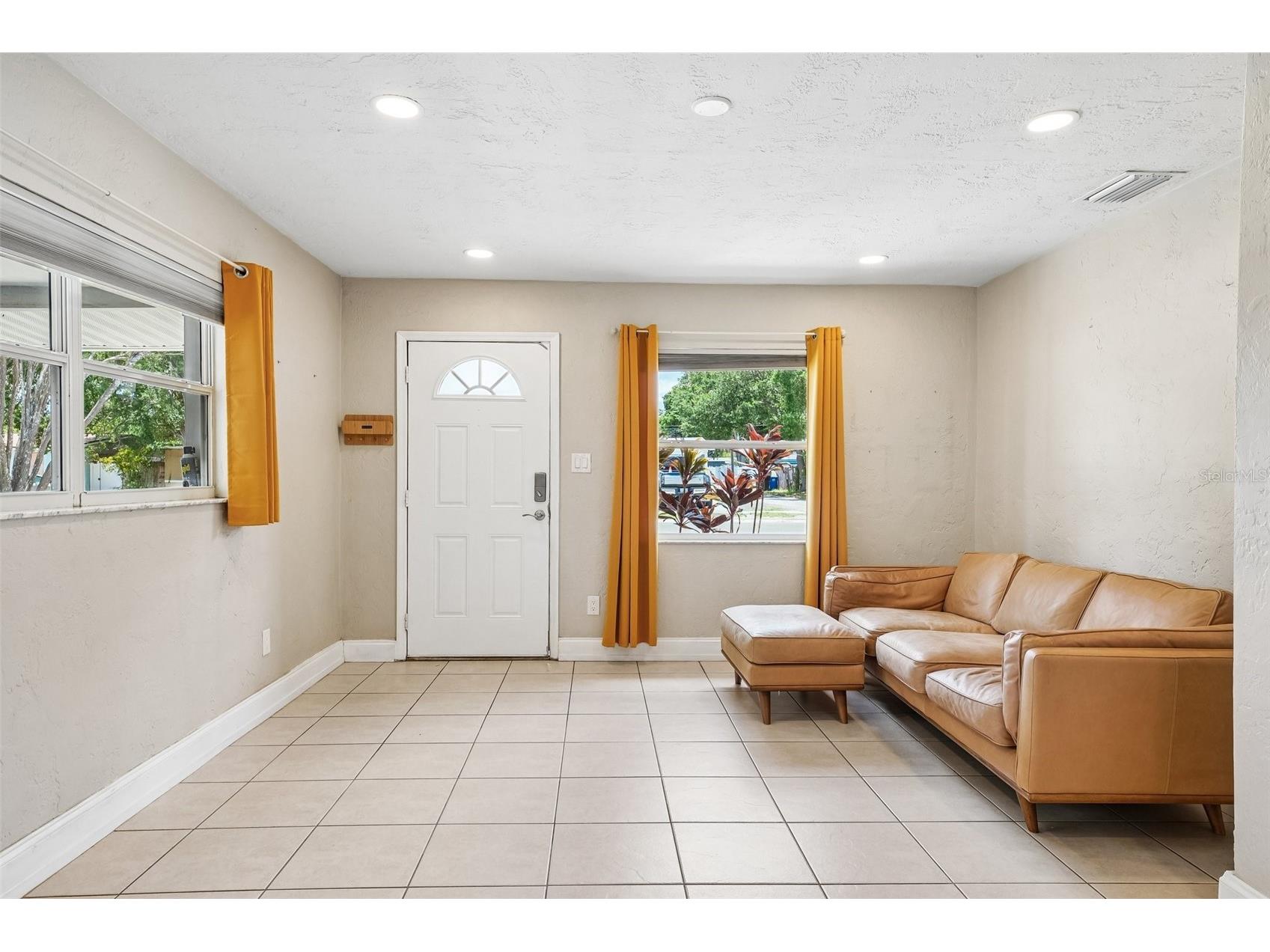 1547 56th Avenue N Saint Petersburg FL 33703 TB8519406 image5
