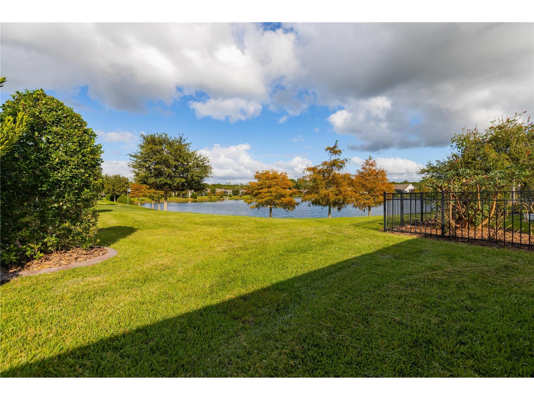 1547 Lambrook Drive Deland FL 32724 V4945444 image2