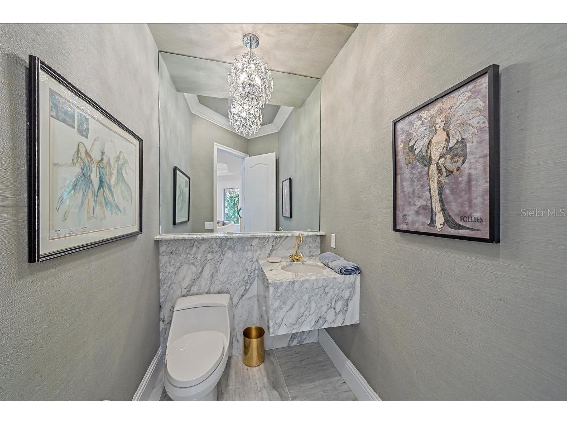 1547 Sandpiper Lane Sarasota FL 34239 A4660157 image43