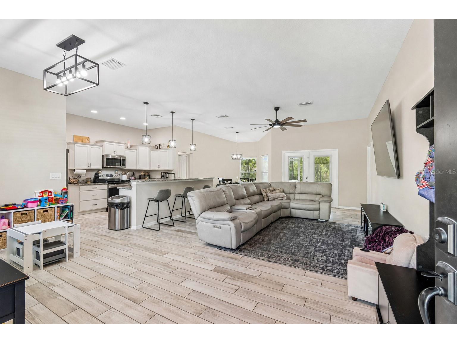 15476 Mulhatton Road Weeki Wachee FL 34614 TB8524704 image2