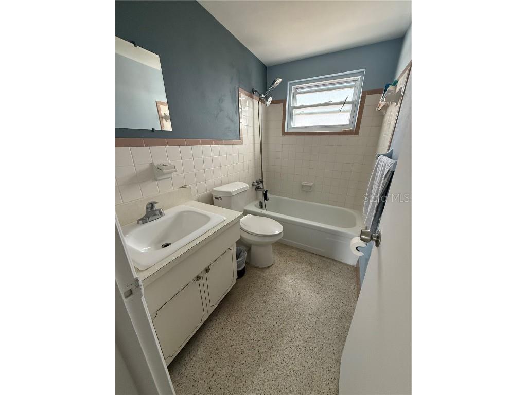 1548 Landau Street Holiday FL 34690 TB8454447 image6