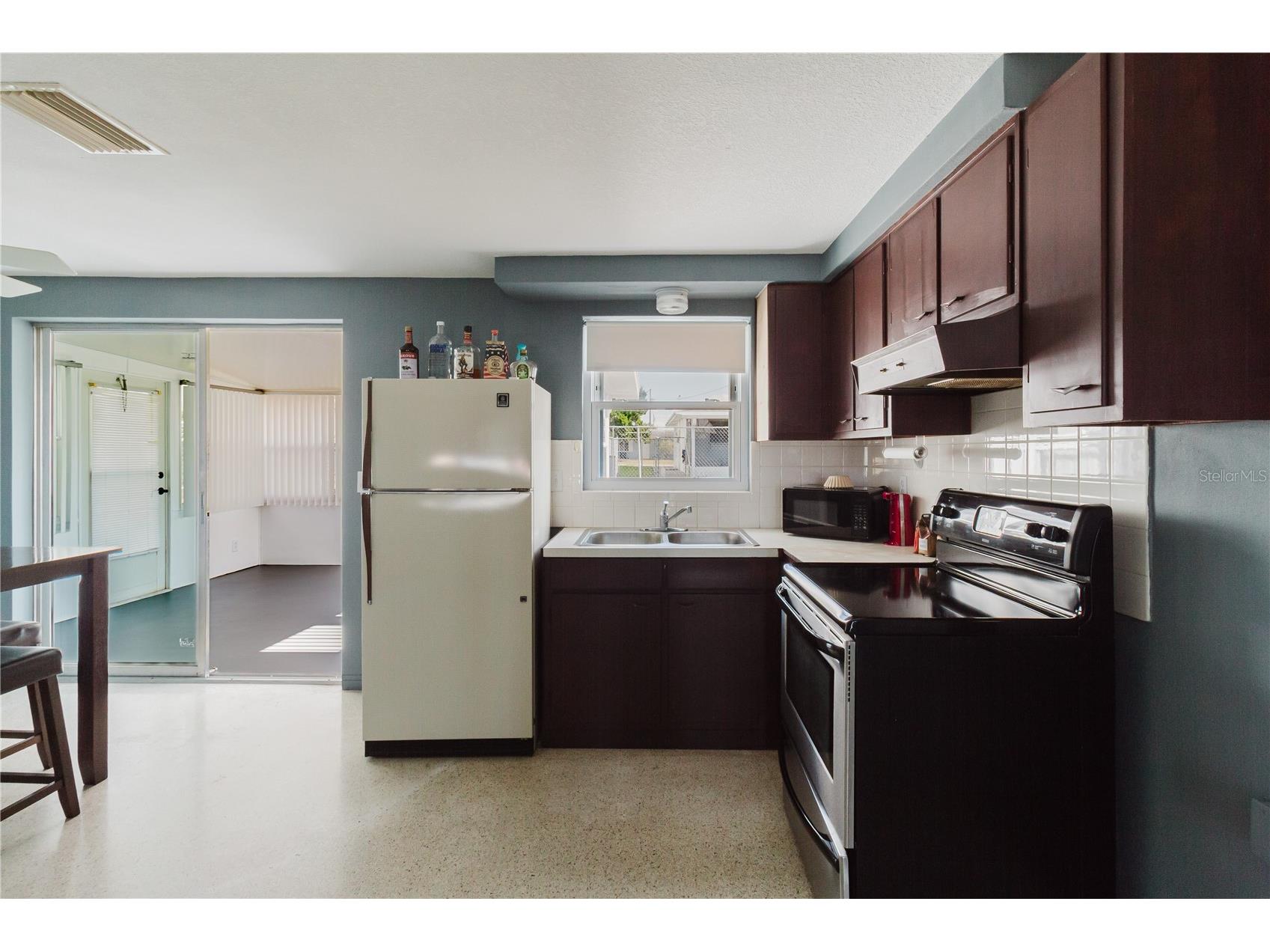 1548 Landau Street Holiday FL 34690 TB8468481 image8