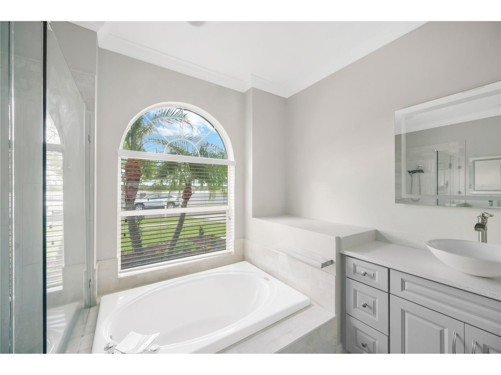 1548 Mira Lago Circle Ruskin FL 33570 TB8518532 image19