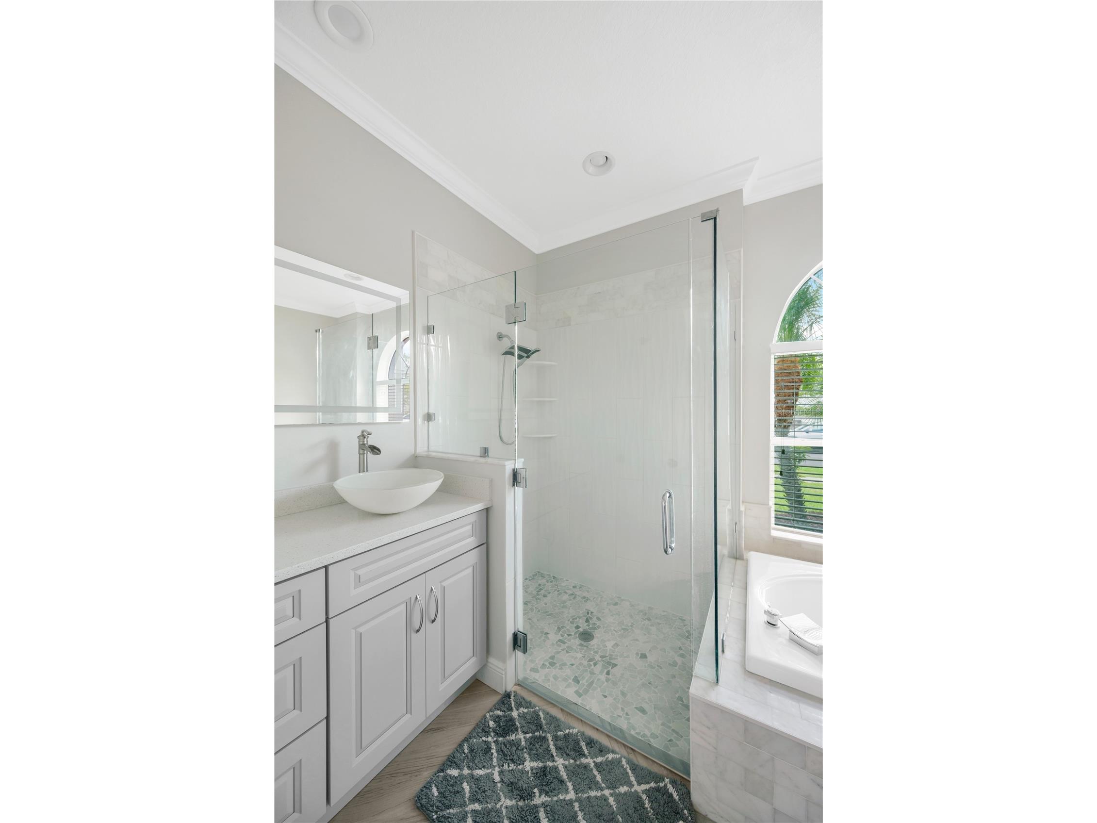 1548 Mira Lago Circle Ruskin FL 33570 TB8518532 image20