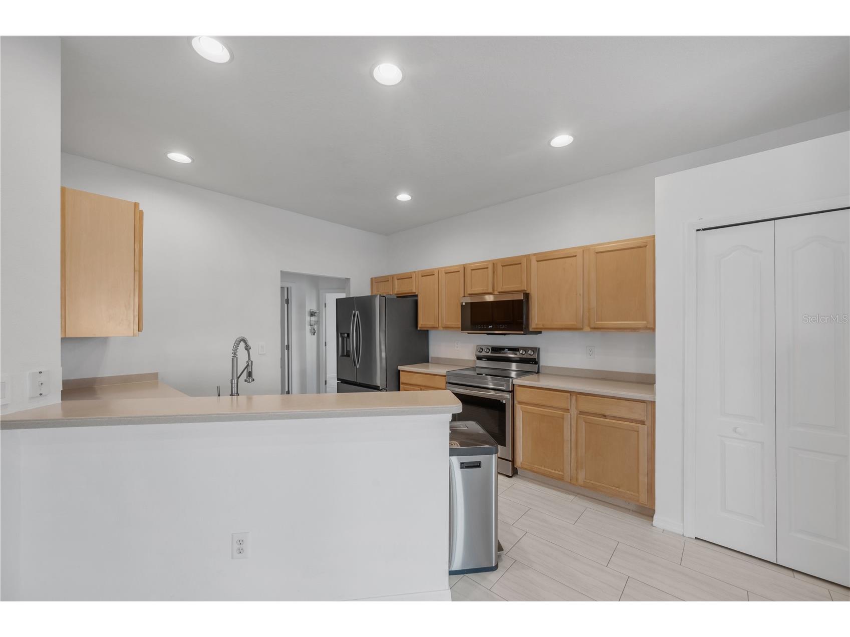 1548 Mira Lago Circle Ruskin FL 33570 TB8518532 image23