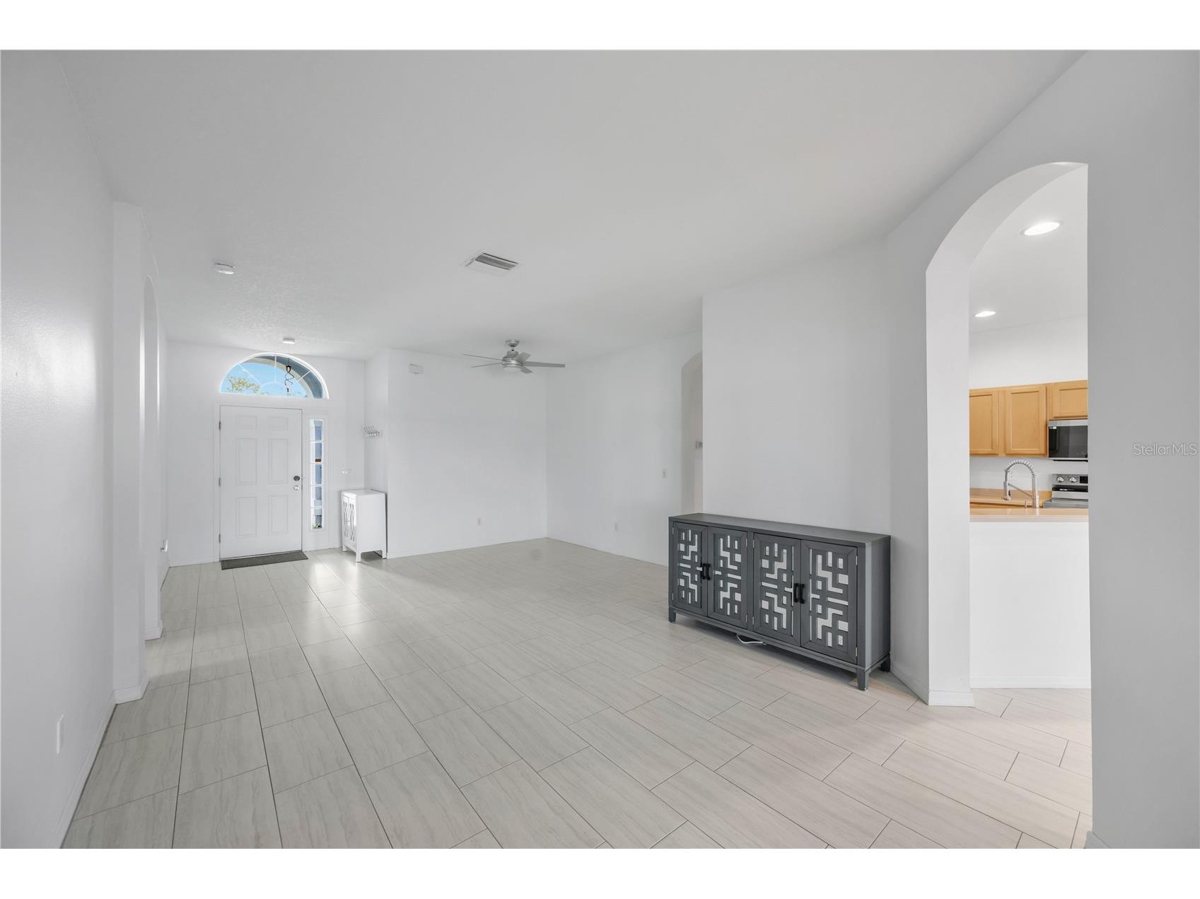 1548 Mira Lago Circle Ruskin FL 33570 TB8518532 image9