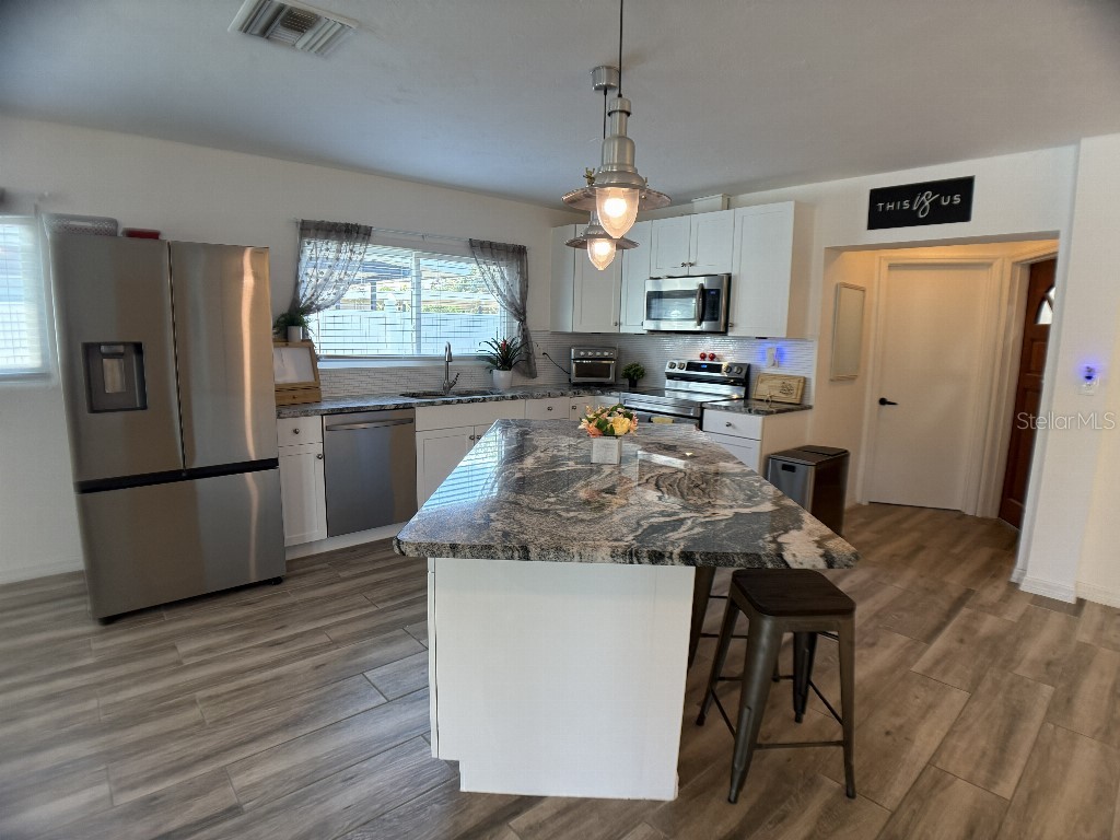 1549 Delaware Avenue NE Saint Petersburg FL 33703 TB8507084 image8
