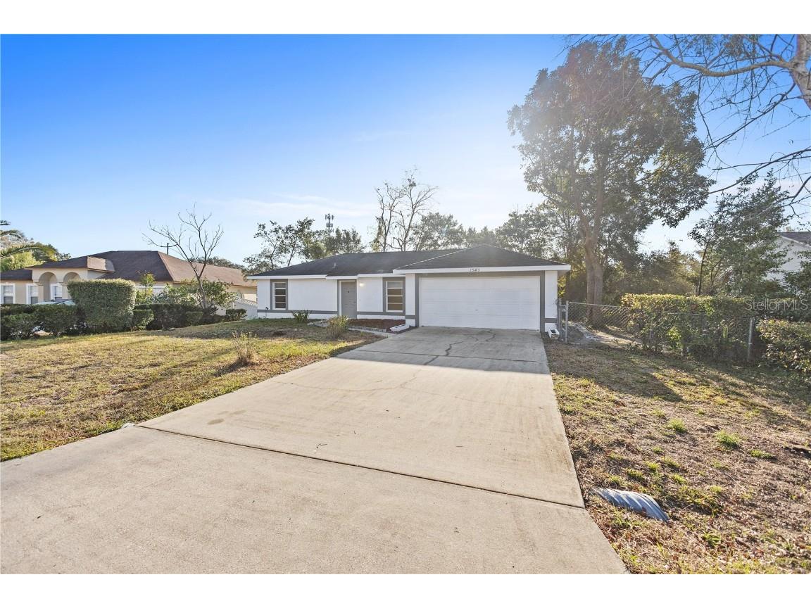 1549 Ferendina Drive Deltona FL 32725 V4928232 image1