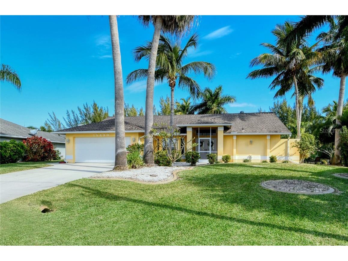 15490 Mccomb Circle Port Charlotte FL 33981 - AVERY WATERWAY C7454130 image1