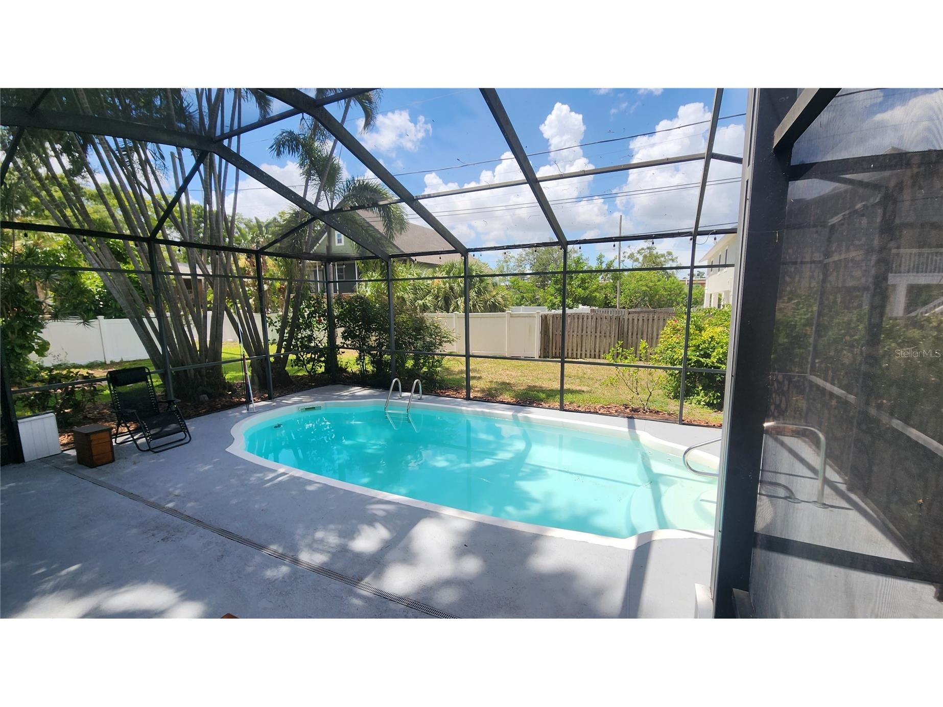 155 69th Avenue N Saint Petersburg FL 33702 W7887330 image2