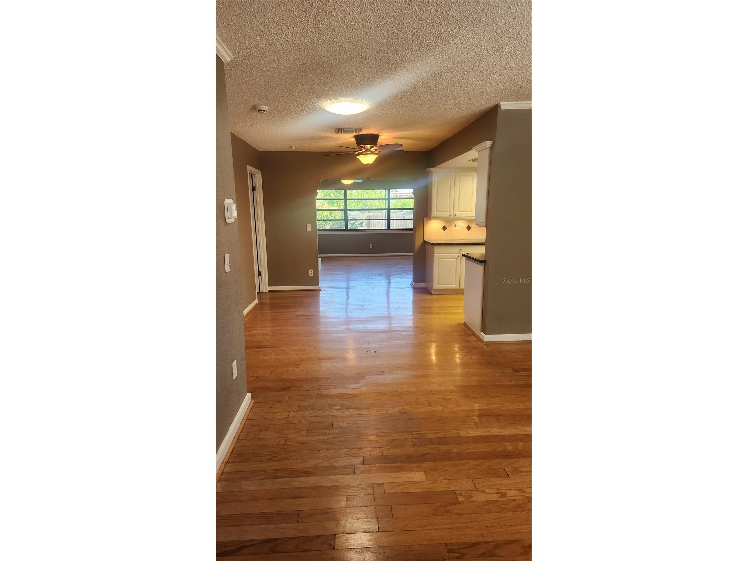 155 69th Avenue N Saint Petersburg FL 33702 W7887330 image6