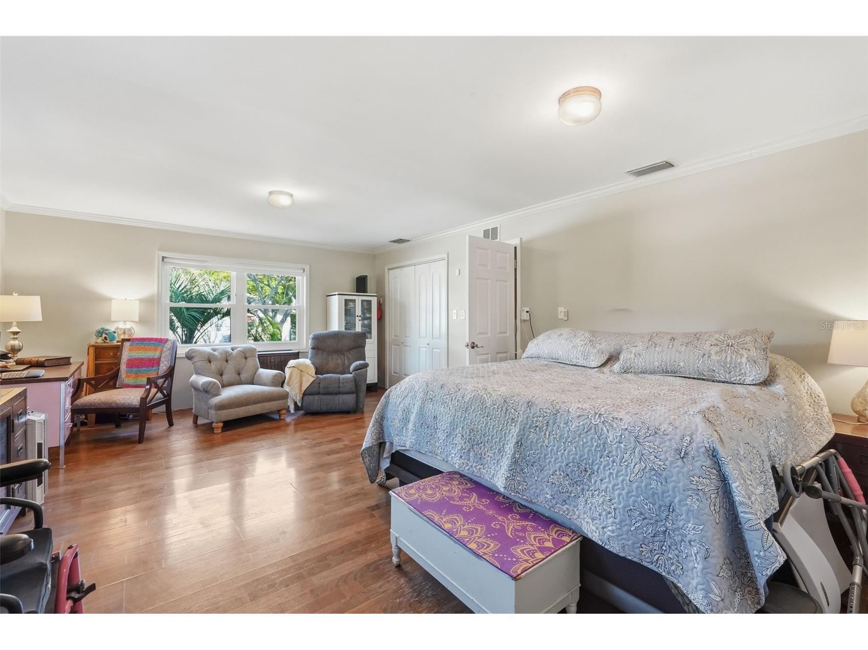 155 6th Street NE Largo FL 33770 TB8484912 image13