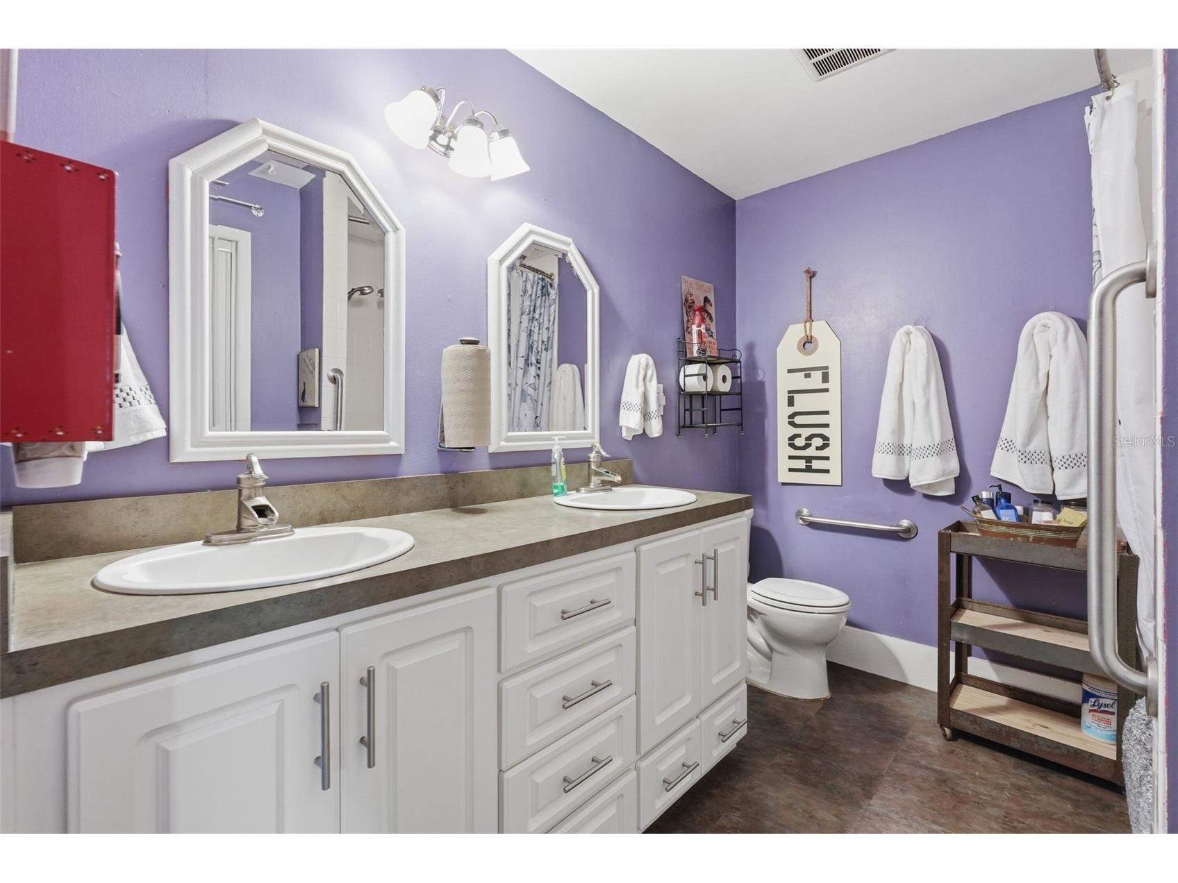 155 6th Street NE Largo FL 33770 TB8484912 image15