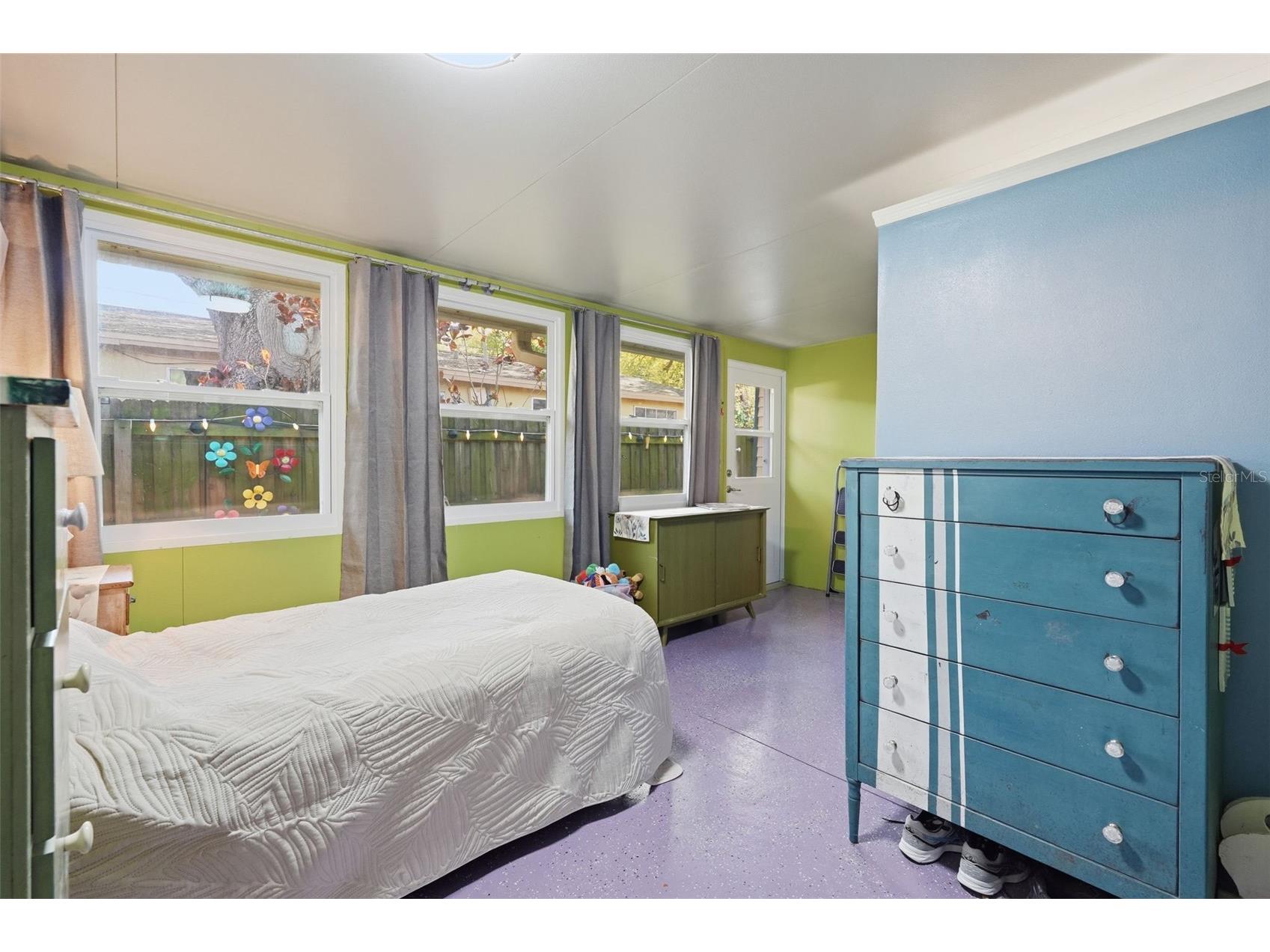 155 6th Street NE Largo FL 33770 TB8484912 image20