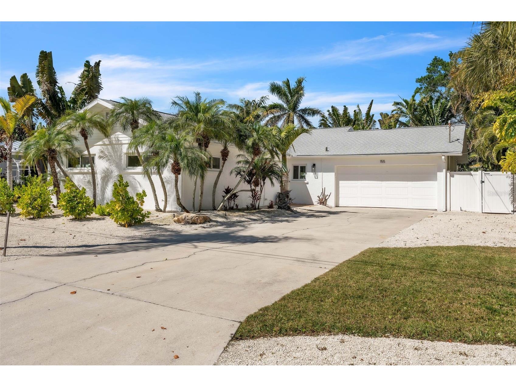 155 Crescent Drive Anna Maria FL 34216 A4684535 image1