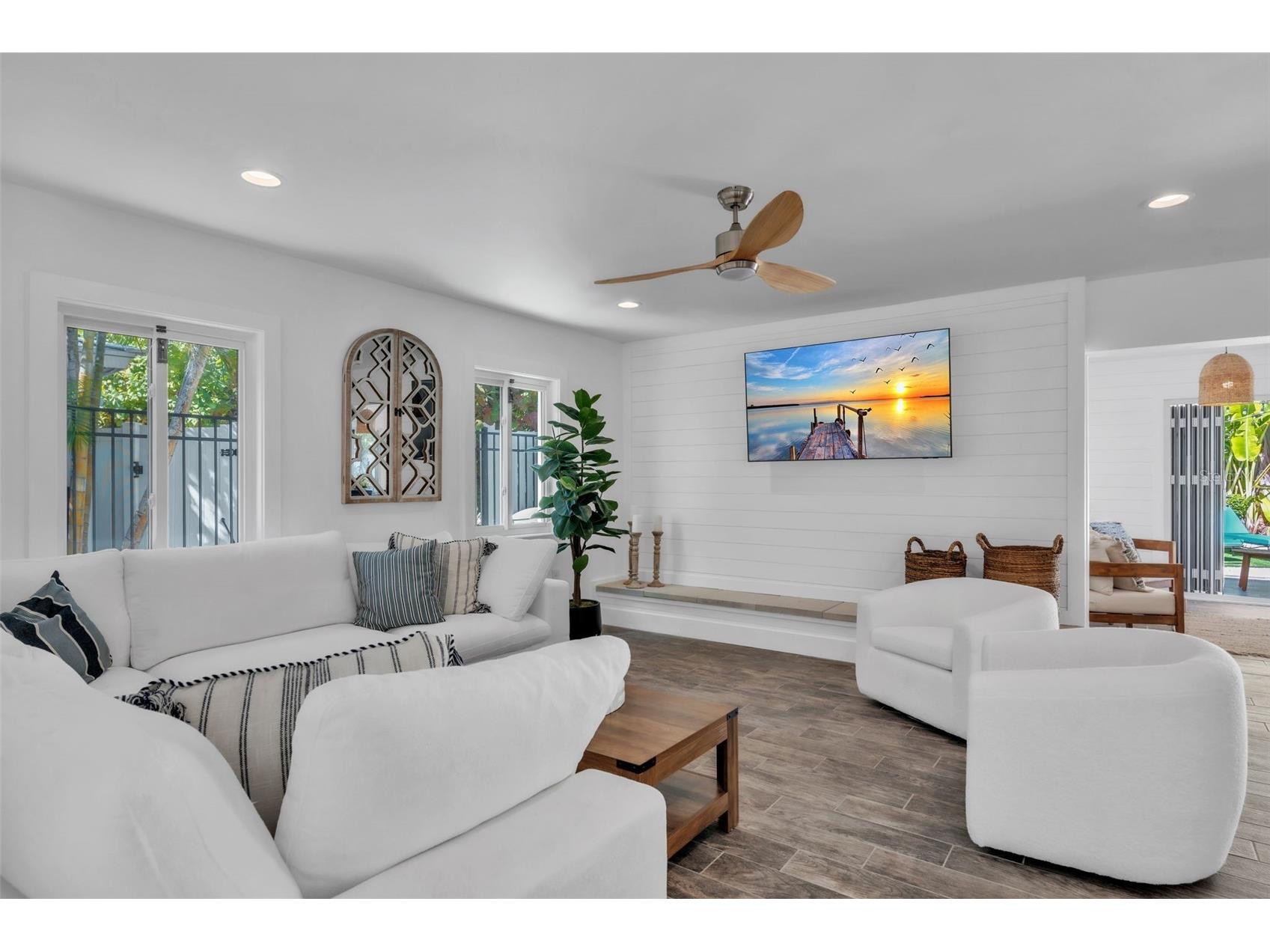 155 Crescent Drive Anna Maria FL 34216 A4684535 image14