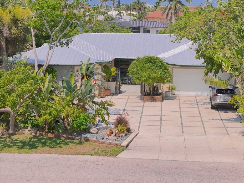 155 Donna Court Punta Gorda FL 33950 A4659609 image1