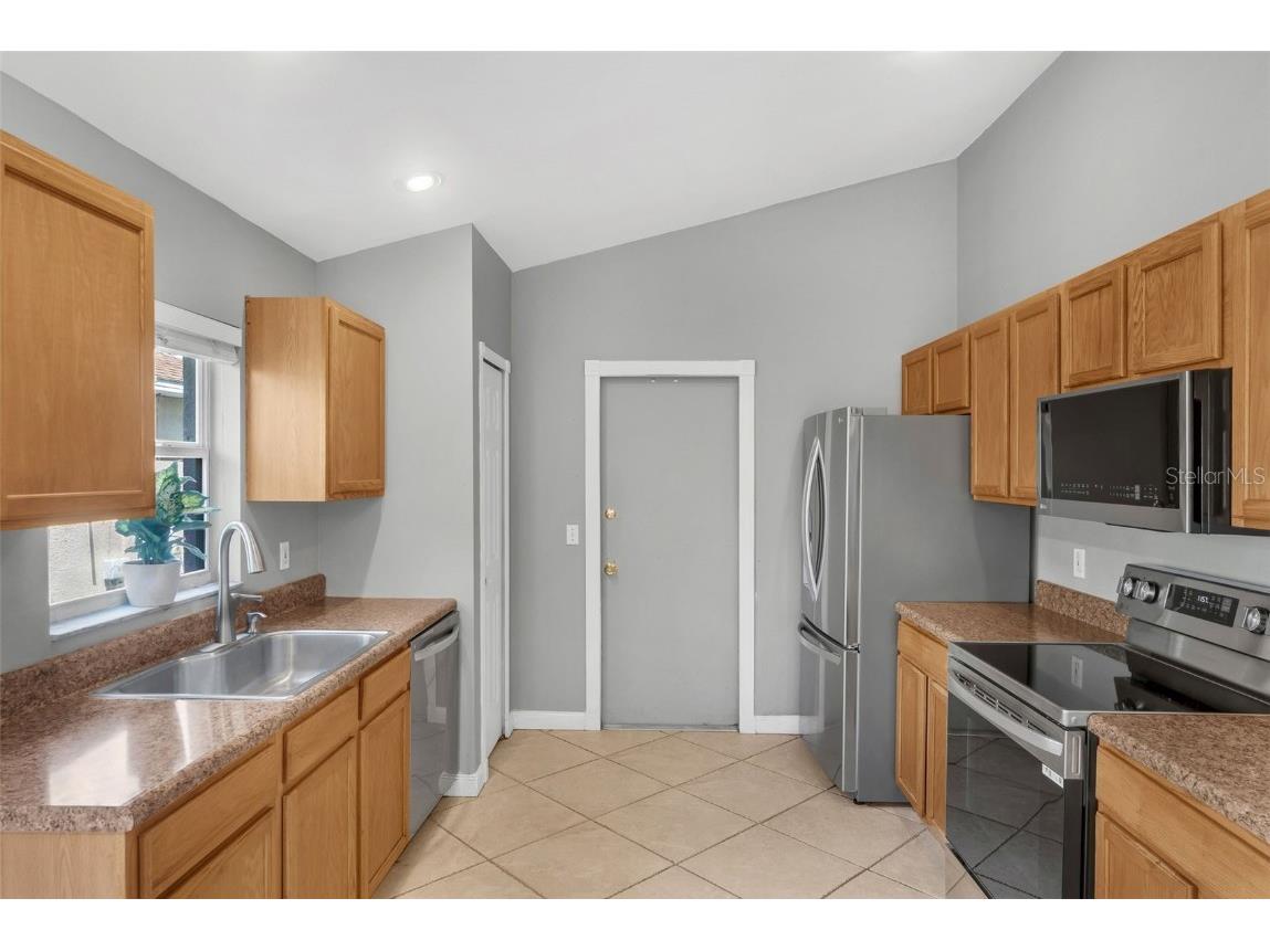 155 London Fog Way Sanford FL 32771 O6341670 image15