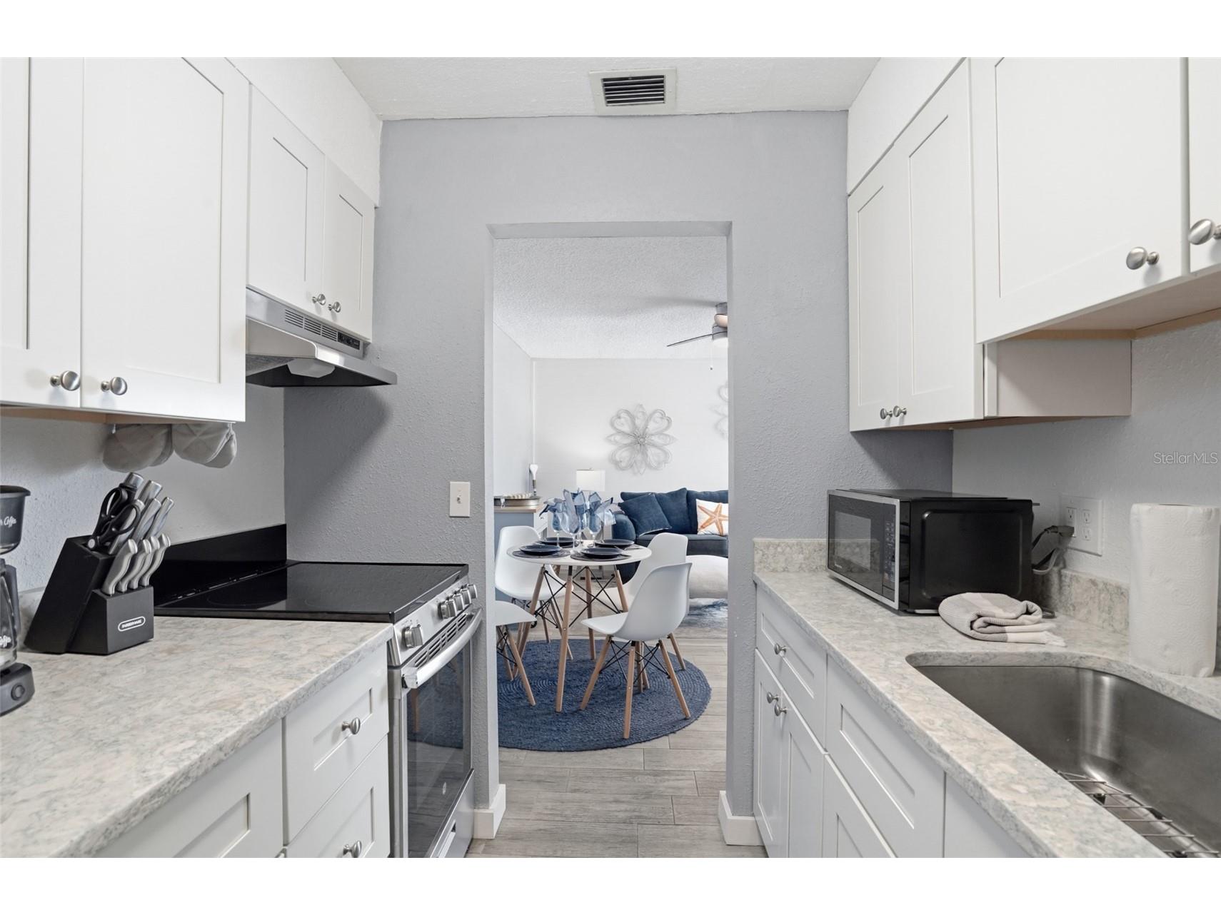 155 Medallion Boulevard #E Madeira Beach FL 33708 TB8506686 image11