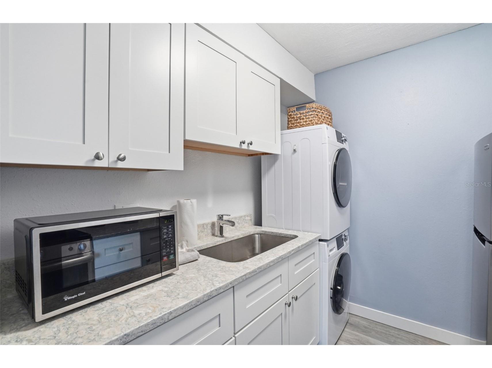 155 Medallion Boulevard #E Madeira Beach FL 33708 TB8506686 image12