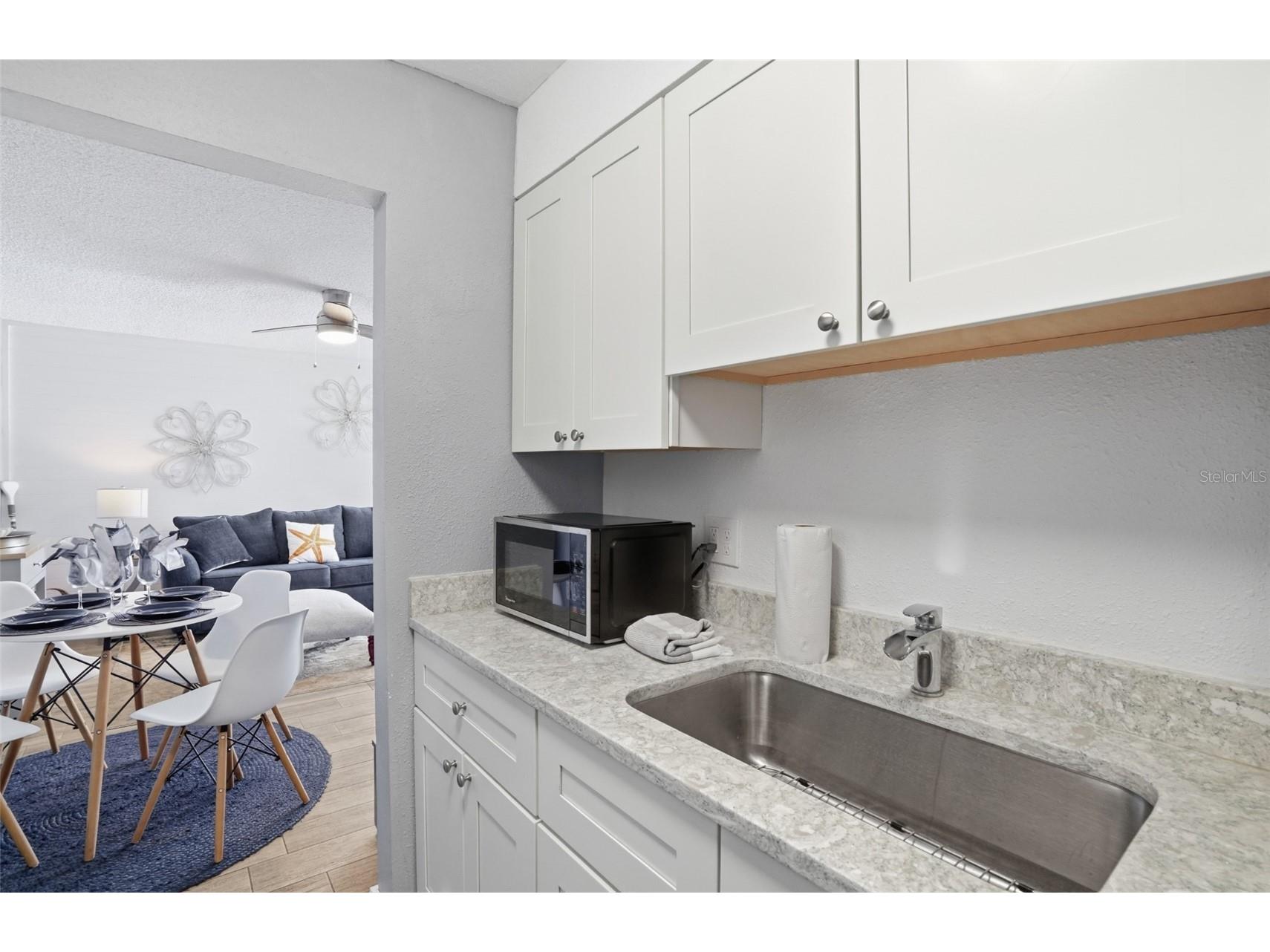 155 Medallion Boulevard #E Madeira Beach FL 33708 TB8506686 image14
