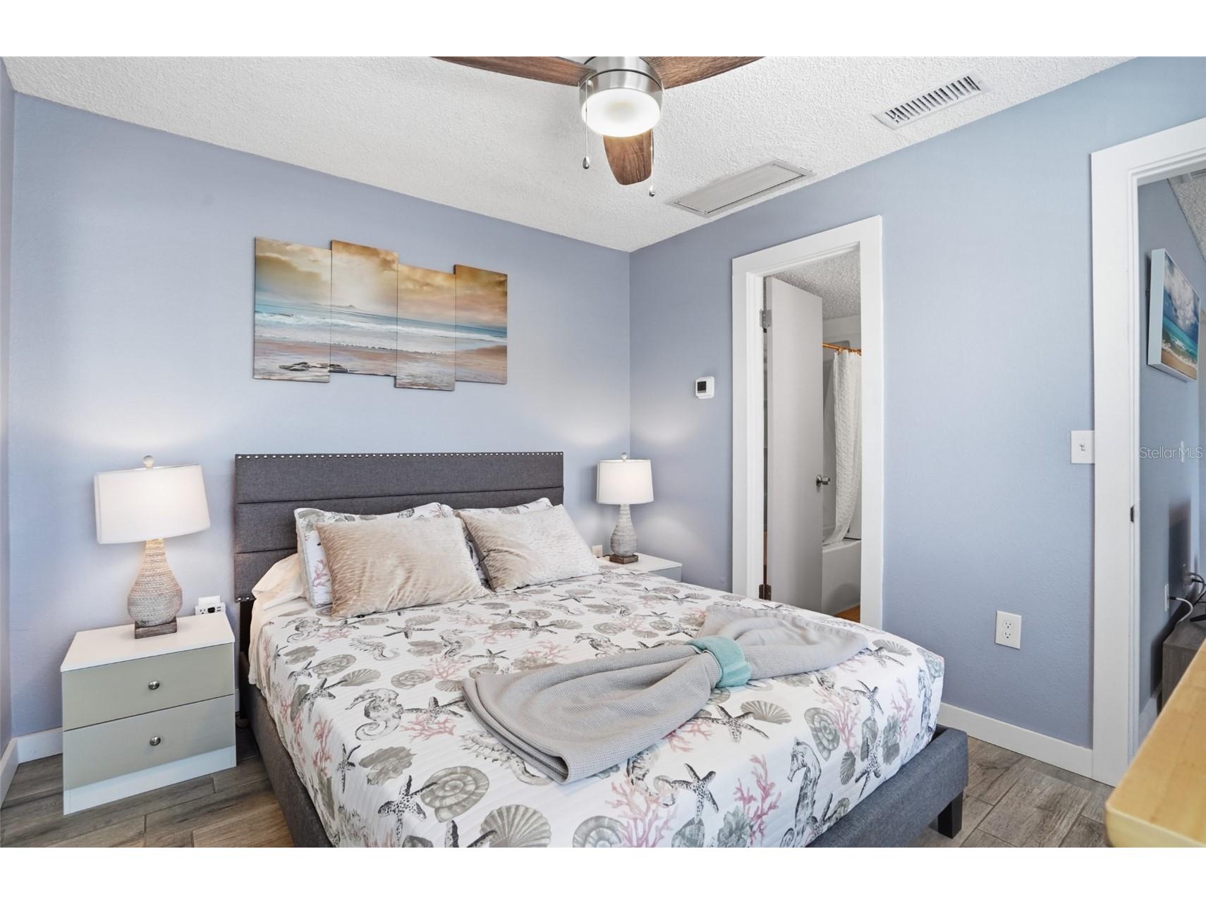 155 Medallion Boulevard #E Madeira Beach FL 33708 TB8506686 image18