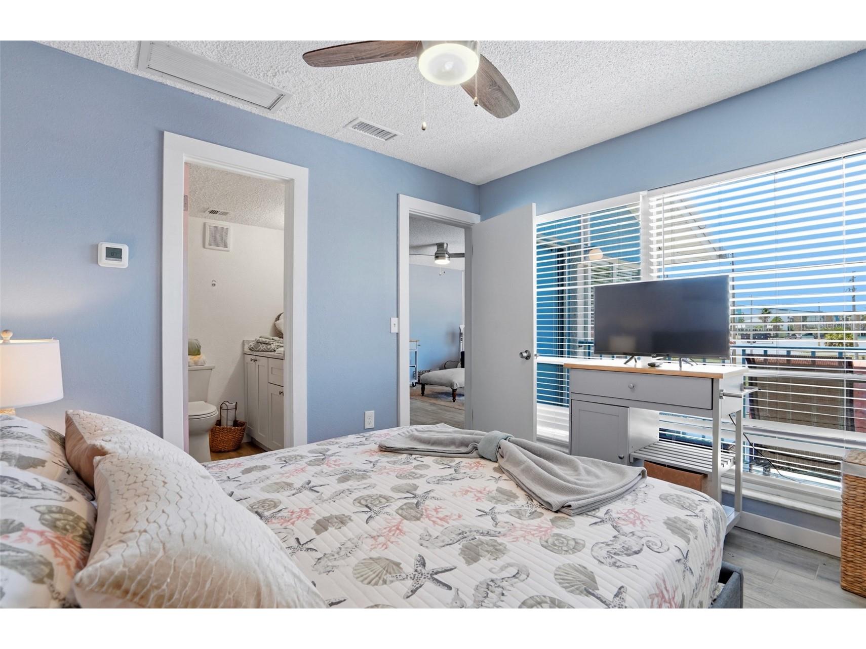 155 Medallion Boulevard #E Madeira Beach FL 33708 TB8506686 image19