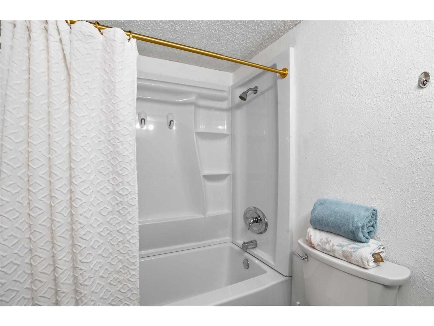 155 Medallion Boulevard #E Madeira Beach FL 33708 TB8506686 image21