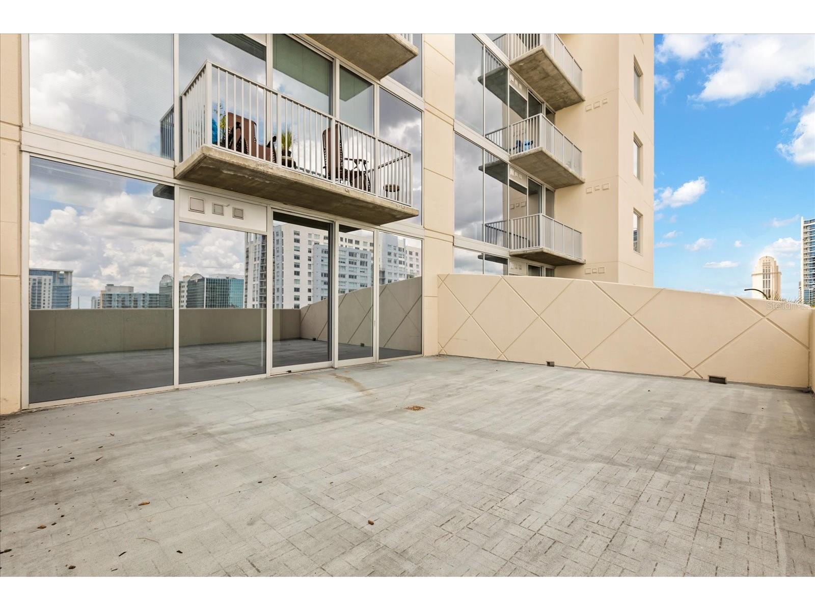 155 S Court Avenue #1011 Orlando FL 32801 O6377142 image14