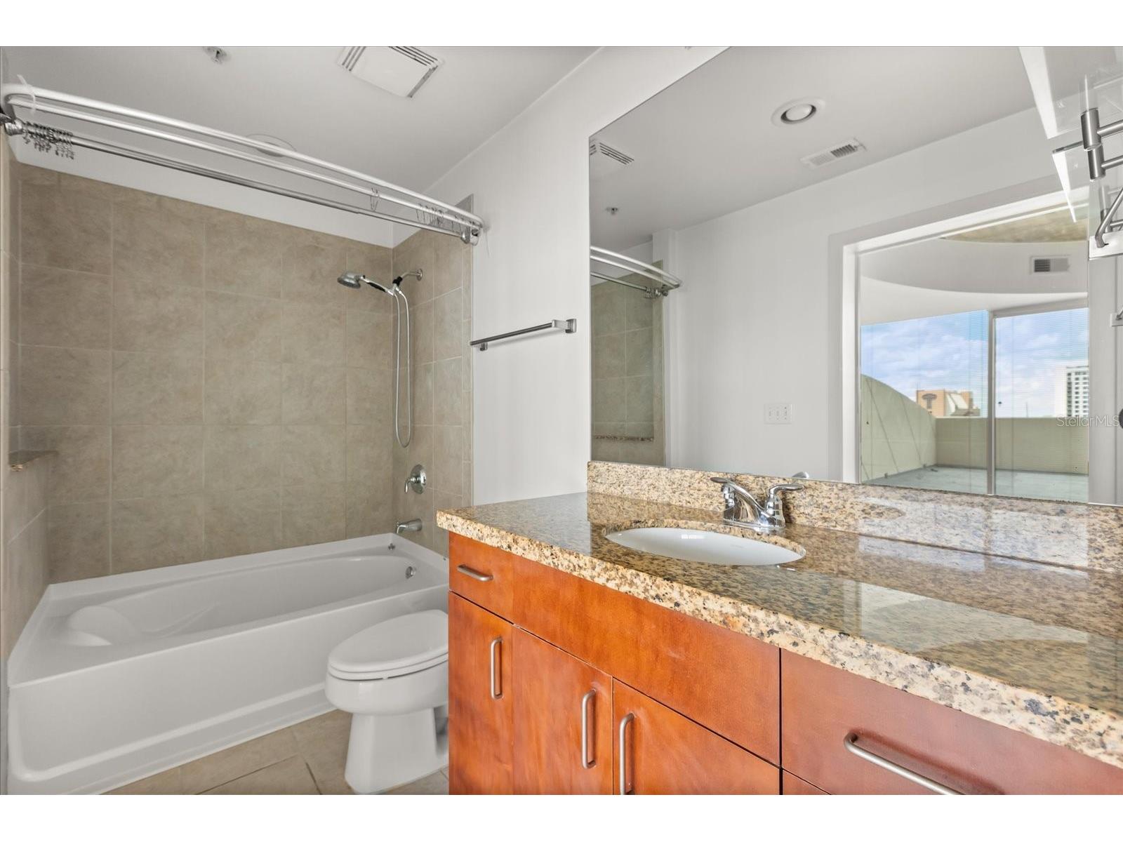 155 S Court Avenue #1011 Orlando FL 32801 O6377142 image6