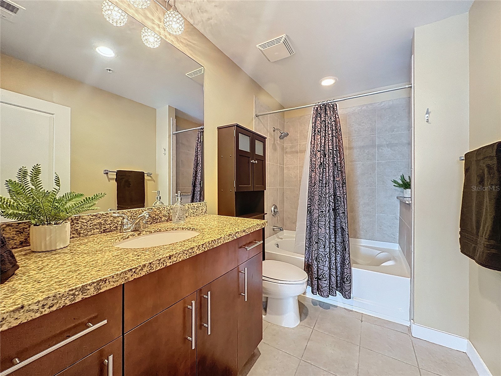 155 S Court Avenue #1013 Orlando FL 32801 - LAKE EOLA O6388895 image24