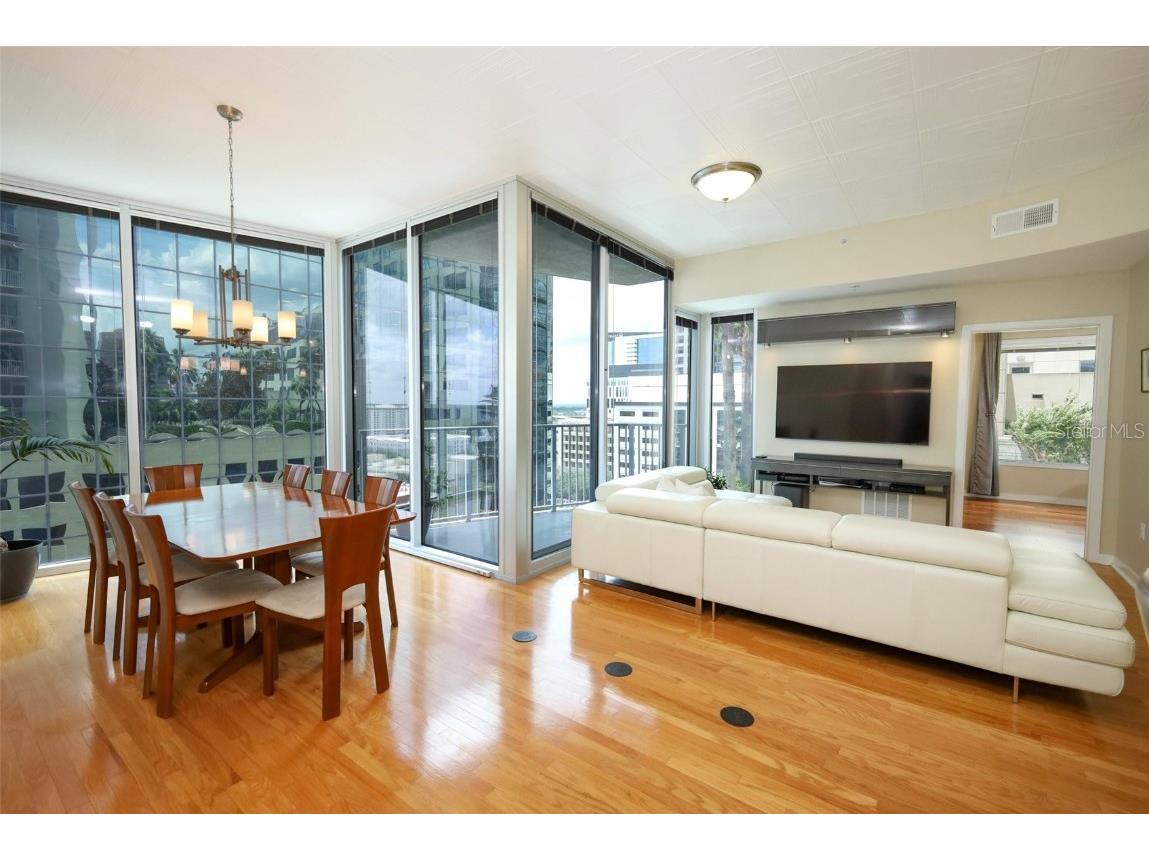 155 S Court Avenue #1102 Orlando FL 32801 O6327793 image18