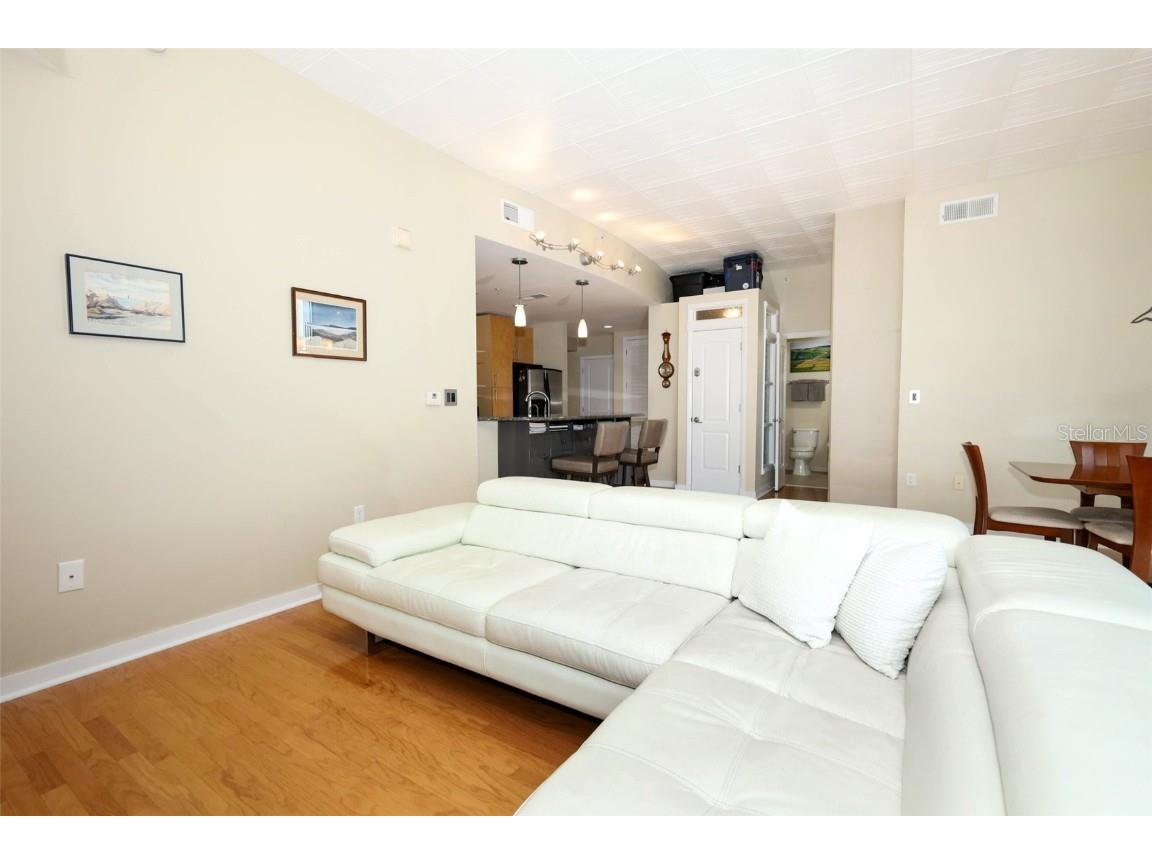 155 S Court Avenue #1102 Orlando FL 32801 O6327793 image20