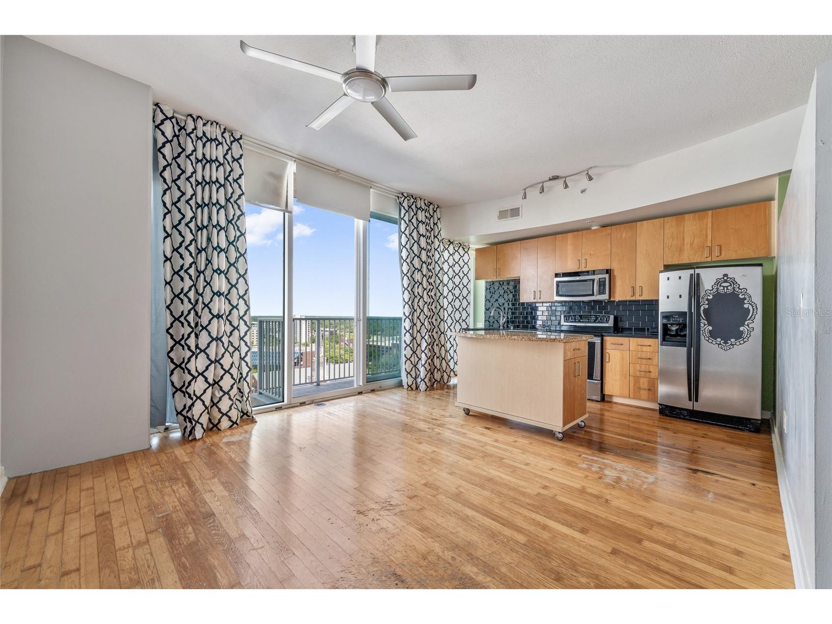 155 S Court Avenue #1107 Orlando FL 32801 O6409888 image2