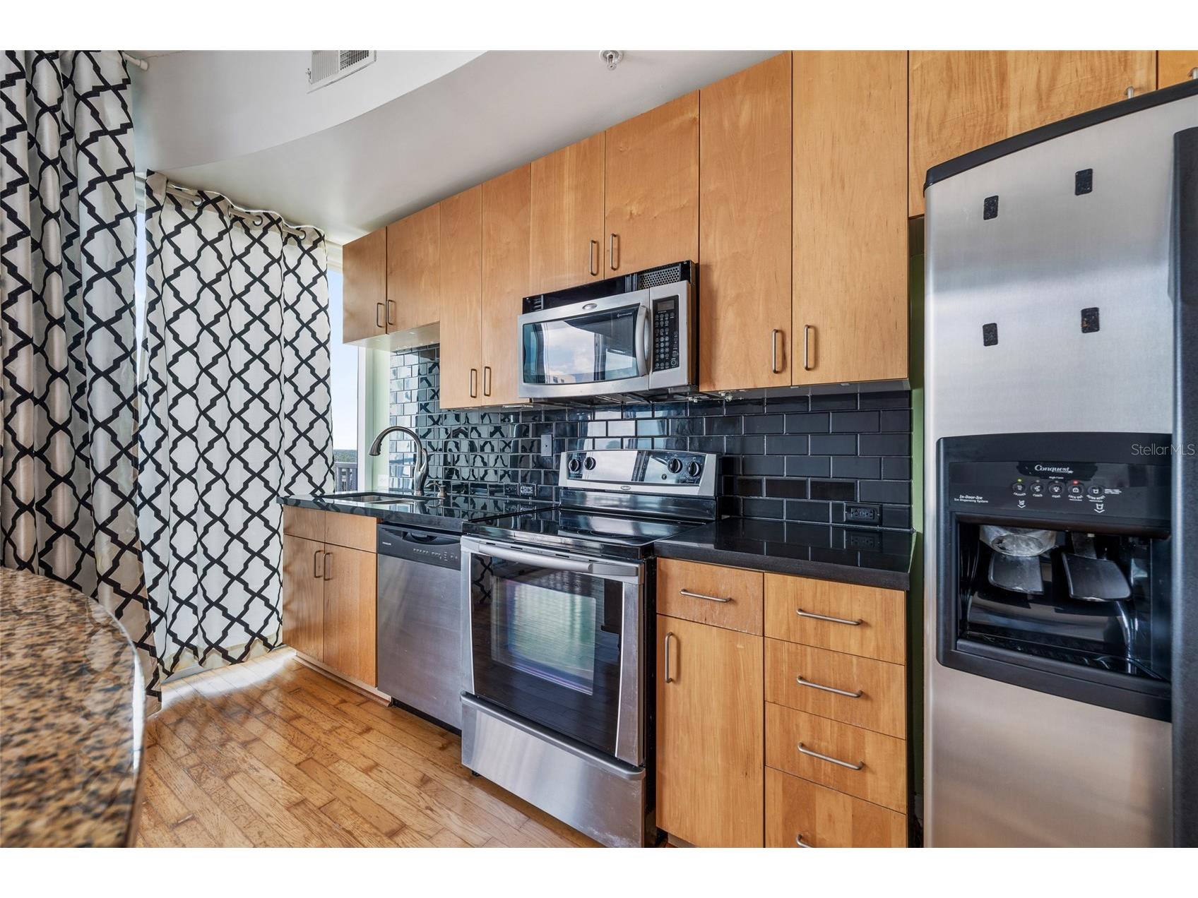 155 S Court Avenue #1107 Orlando FL 32801 O6409888 image4