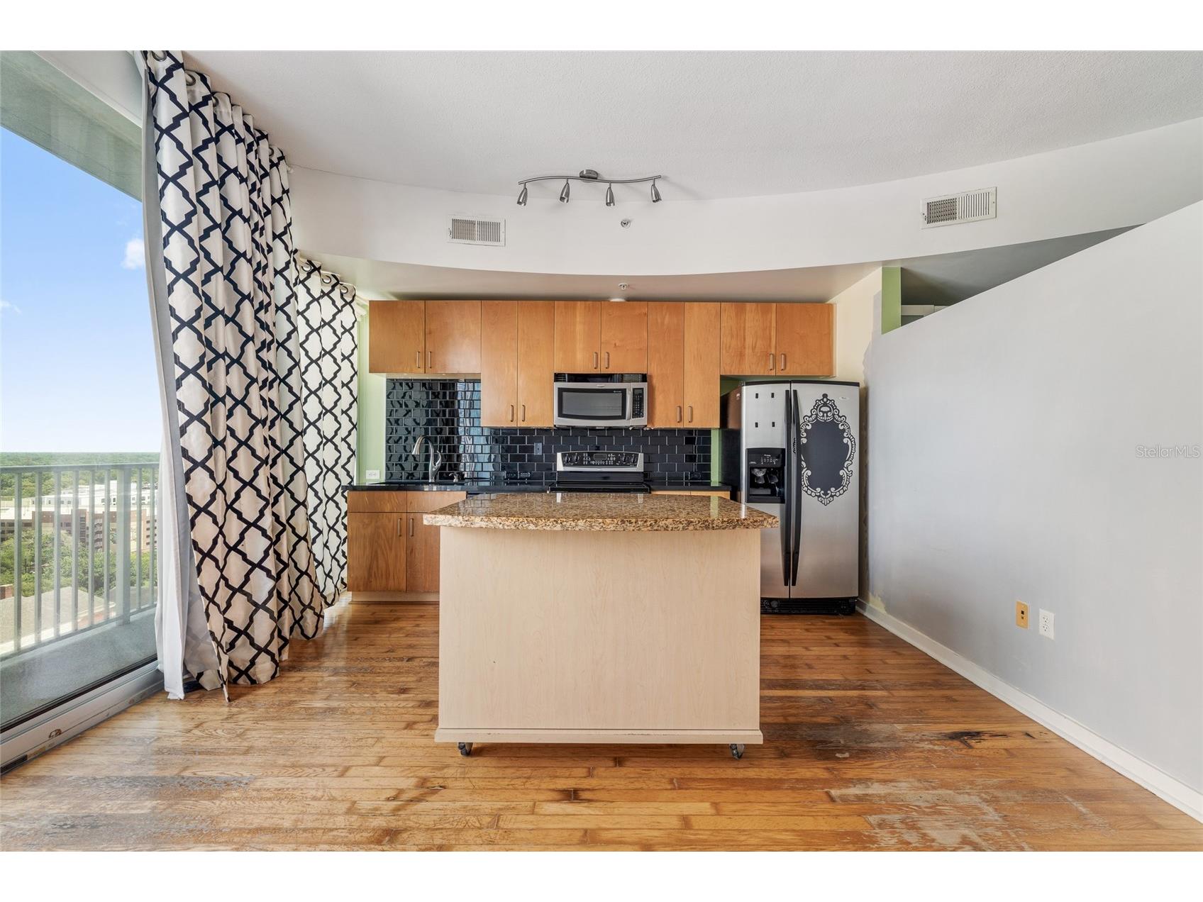155 S Court Avenue #1107 Orlando FL 32801 O6409888 image6