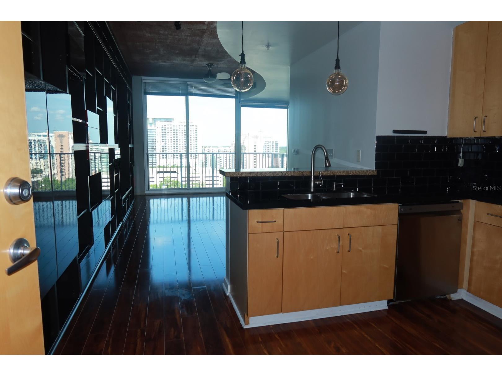 155 S Court Avenue #1113 Orlando FL 32801 O6410665 image3