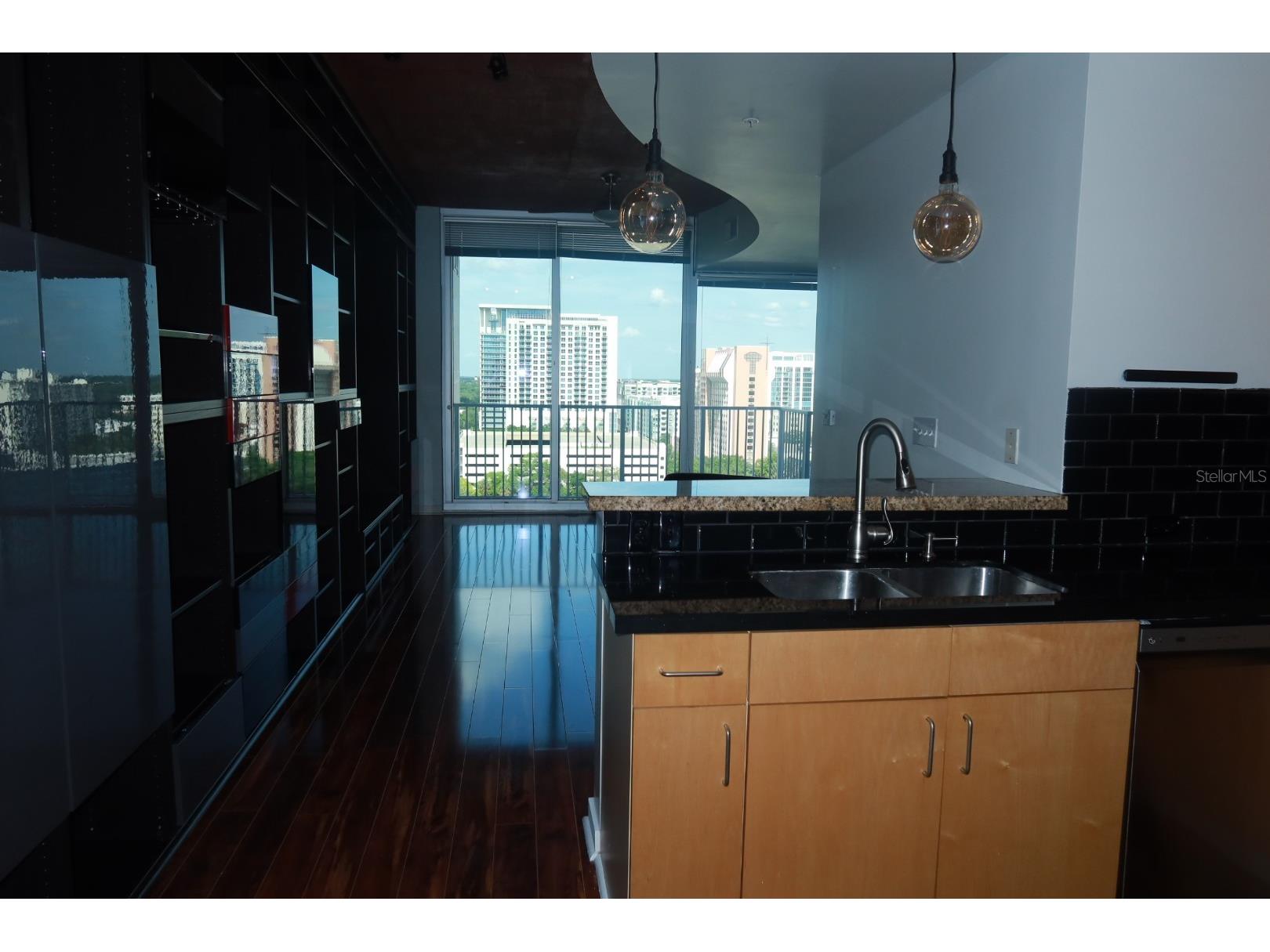155 S Court Avenue #1113 Orlando FL 32801 O6410665 image4