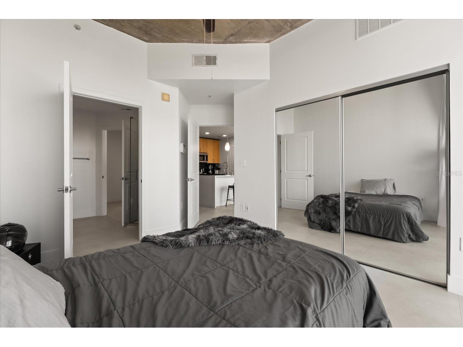 155 S Court Avenue #1316 Orlando FL 32801 O6374491 image25