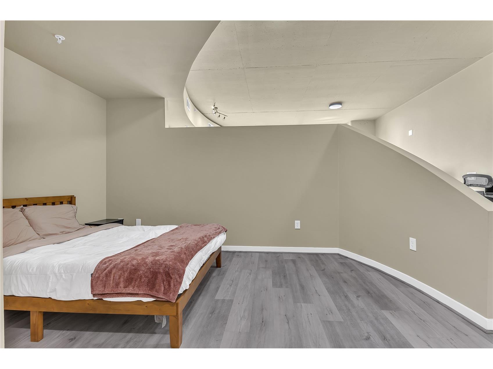 155 S Court Avenue #1506 Orlando FL 32801 O6375287 image16