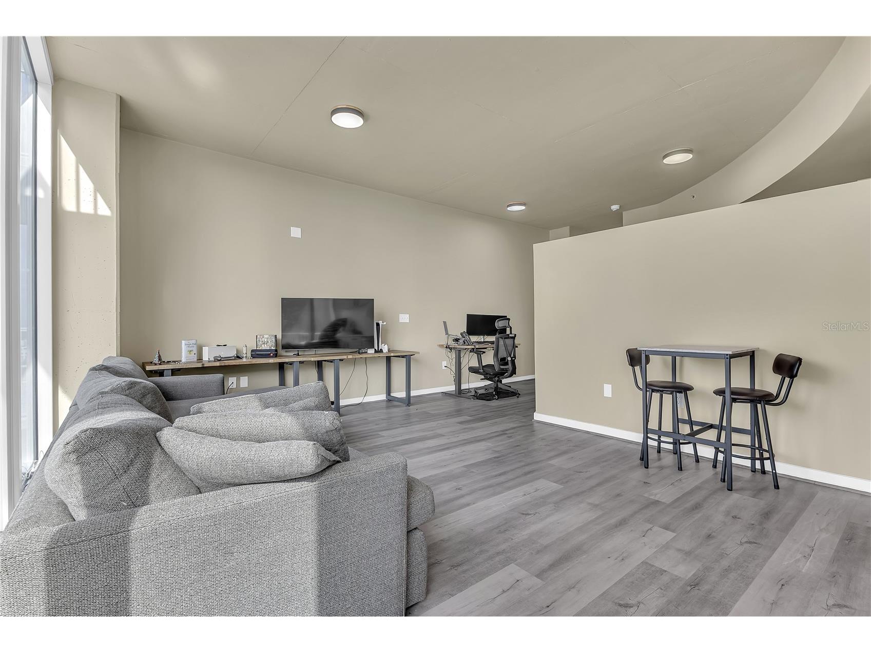 155 S Court Avenue #1506 Orlando FL 32801 O6375287 image4