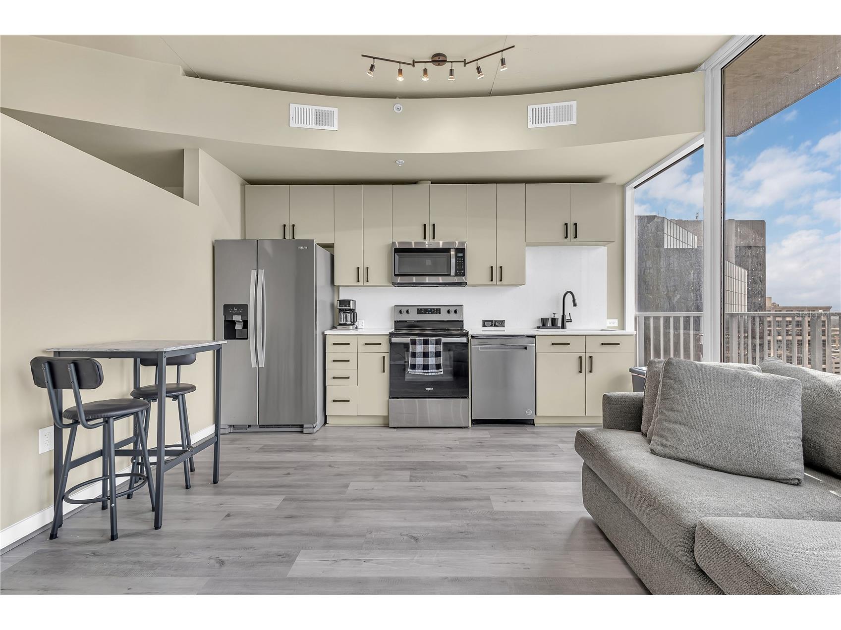 155 S Court Avenue #1506 Orlando FL 32801 O6375287 image6