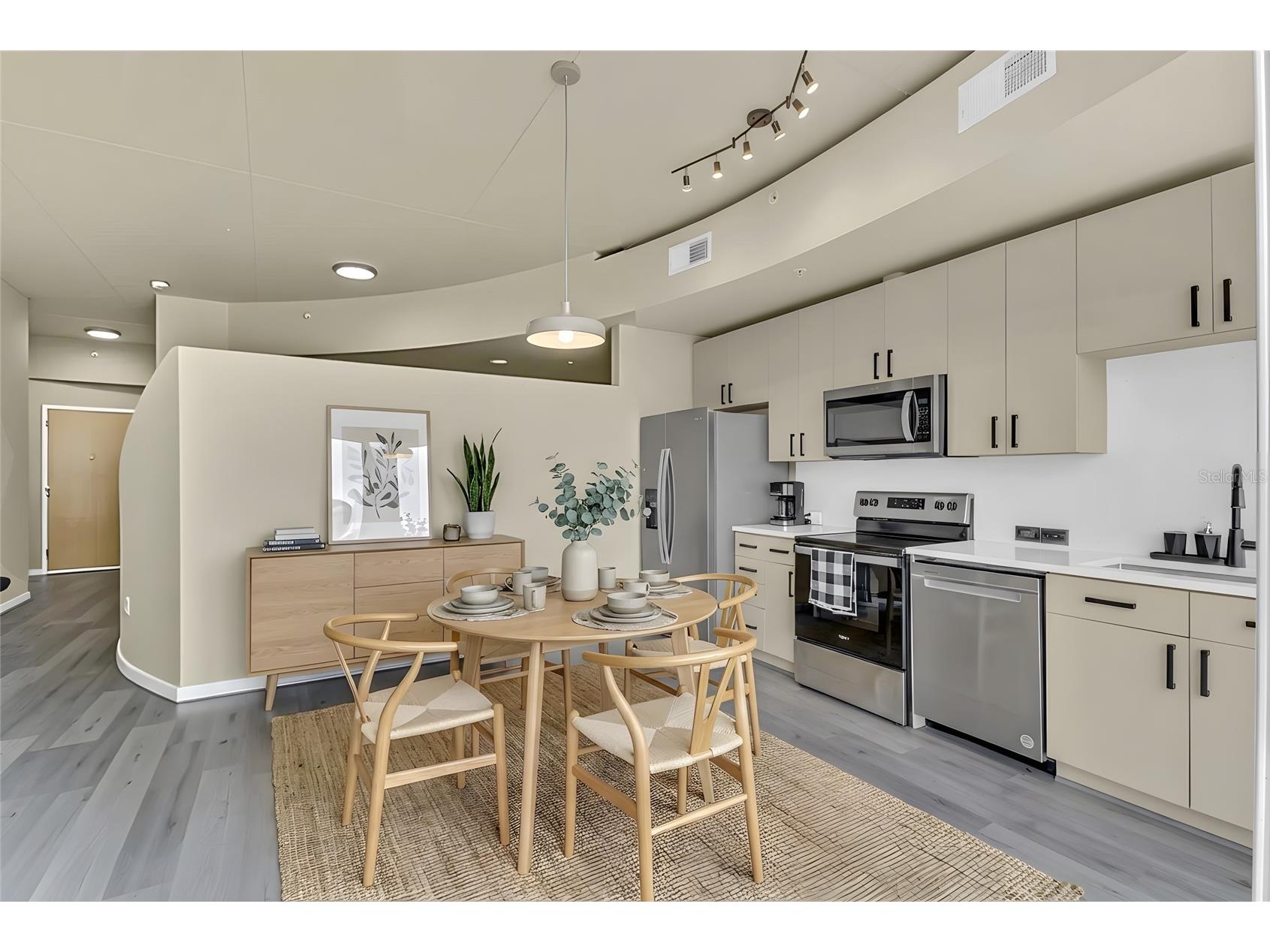 155 S Court Avenue #1506 Orlando FL 32801 O6375287 image9