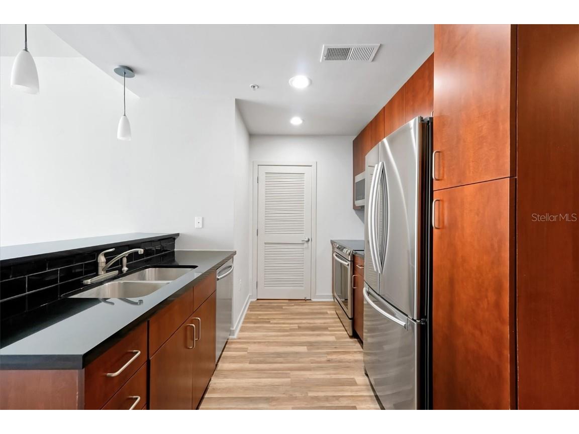 155 S Court Avenue #1604 Orlando FL 32801 O6346689 image12