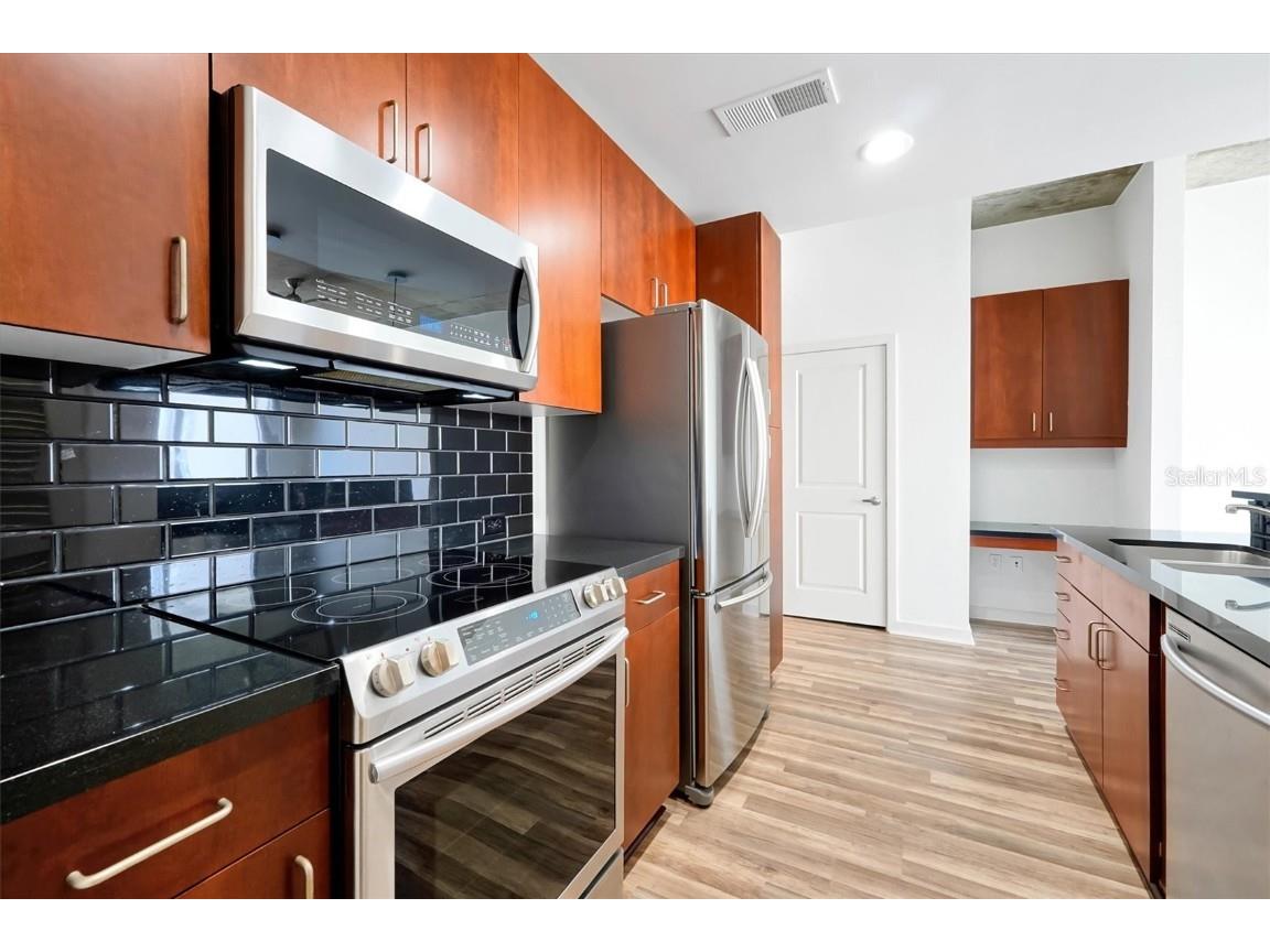 155 S Court Avenue #1604 Orlando FL 32801 O6346689 image14