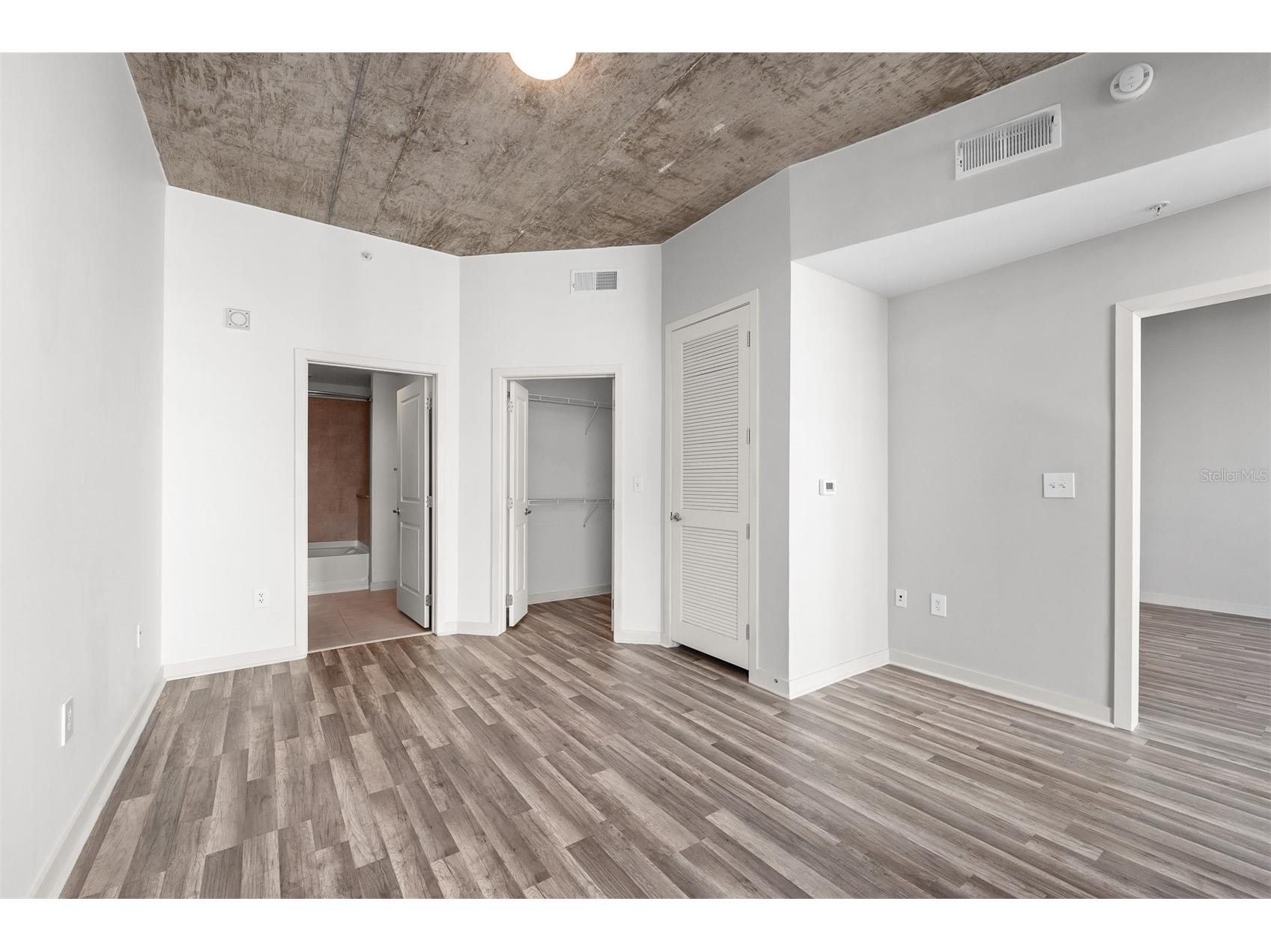 155 S Court Avenue #1604 Orlando FL 32801 O6396880 image18